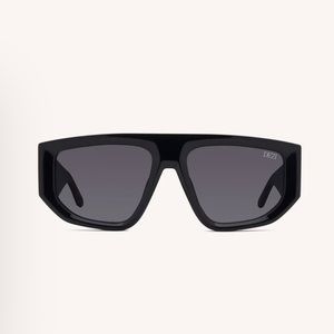 **BRAND NEW** DEZI Sunglasses in “BackTrack”